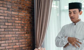 Ketahui Perbezaan antara Solat Mukmin vs Solat Muslim yang Selalu Kita Terlepas Pandang
